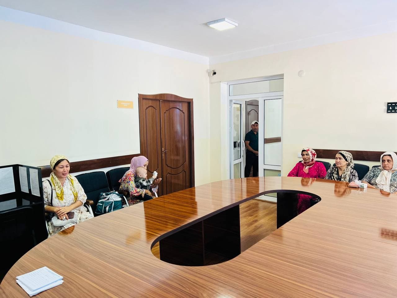 АҲОЛИ МУРОЖААТЛАРИ ТИНГЛАНДИ