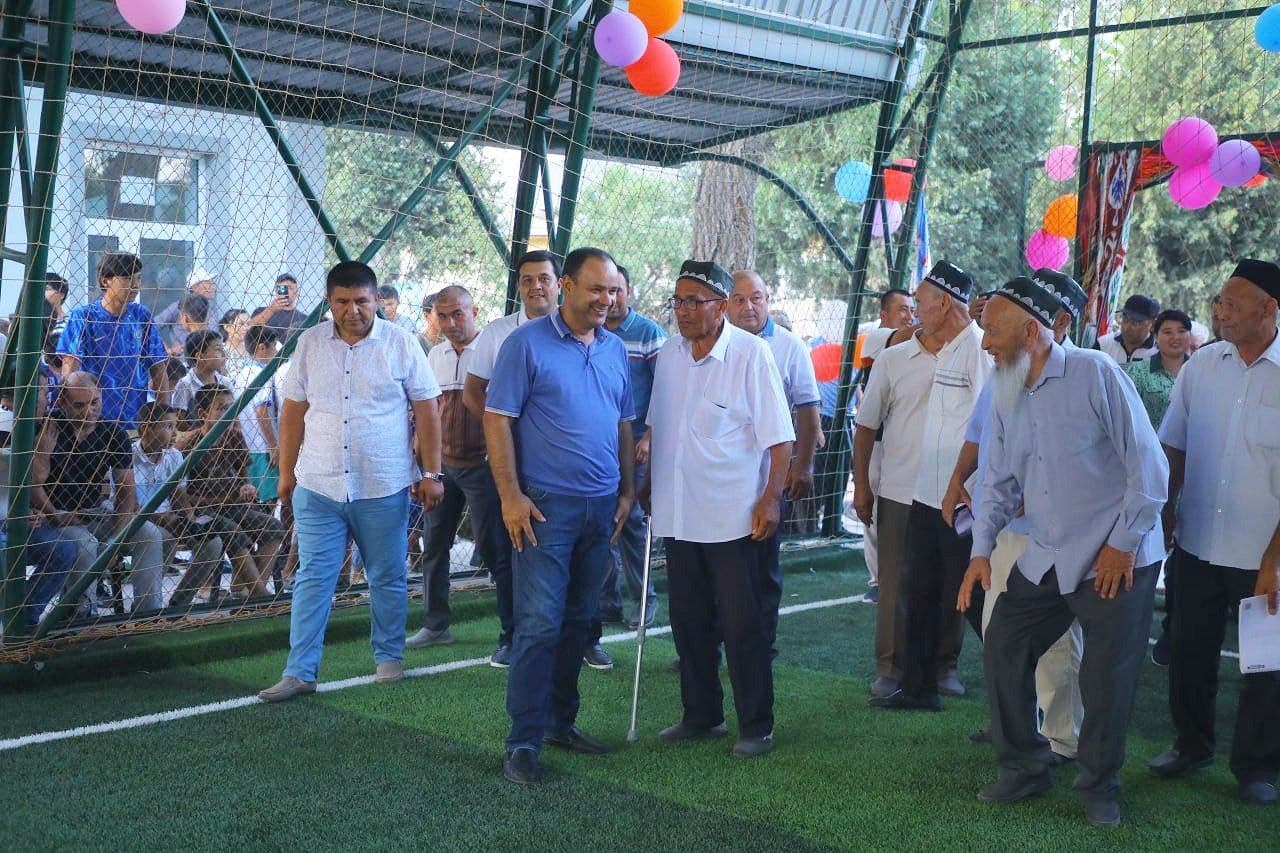 “Obihayot”da yangilanish nafasi: zamonaviy mini-futbol maydoni yoshlar ixtiyorida!