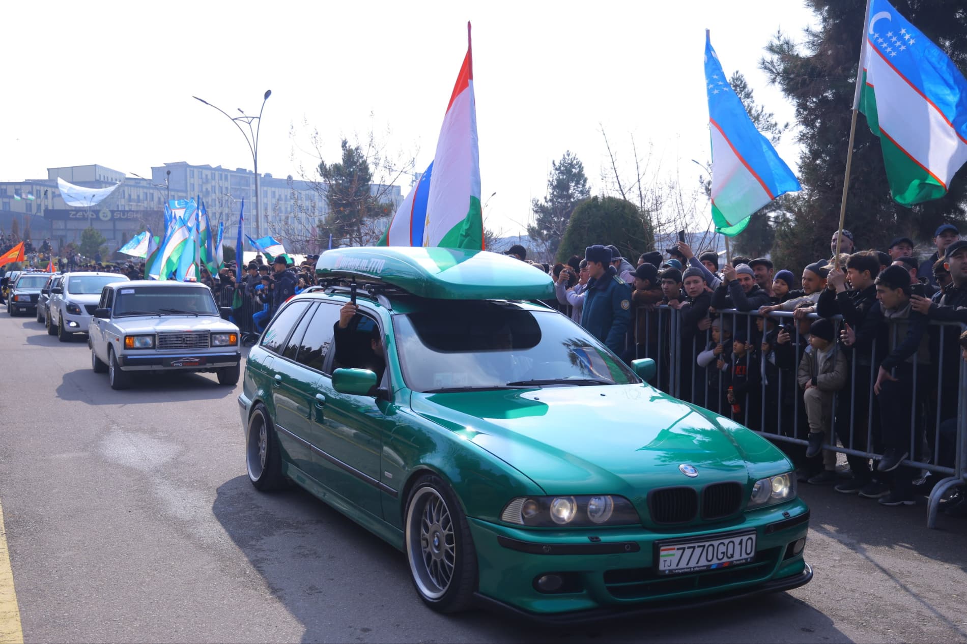 Namanganda katta bayram: 2-xalqaro “Namangan avto festivali” ko‘tarinki kayfiyatda o‘tmoqda.