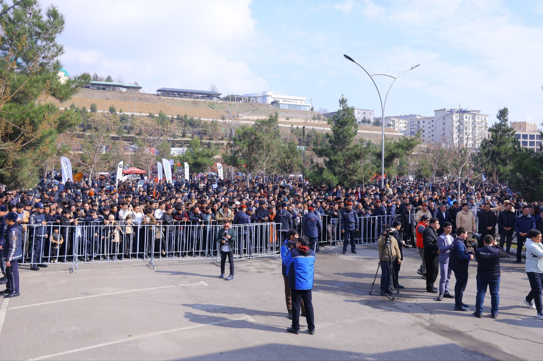 Namanganda katta bayram: 2-xalqaro “Namangan avto festivali” ko‘tarinki kayfiyatda o‘tmoqda.