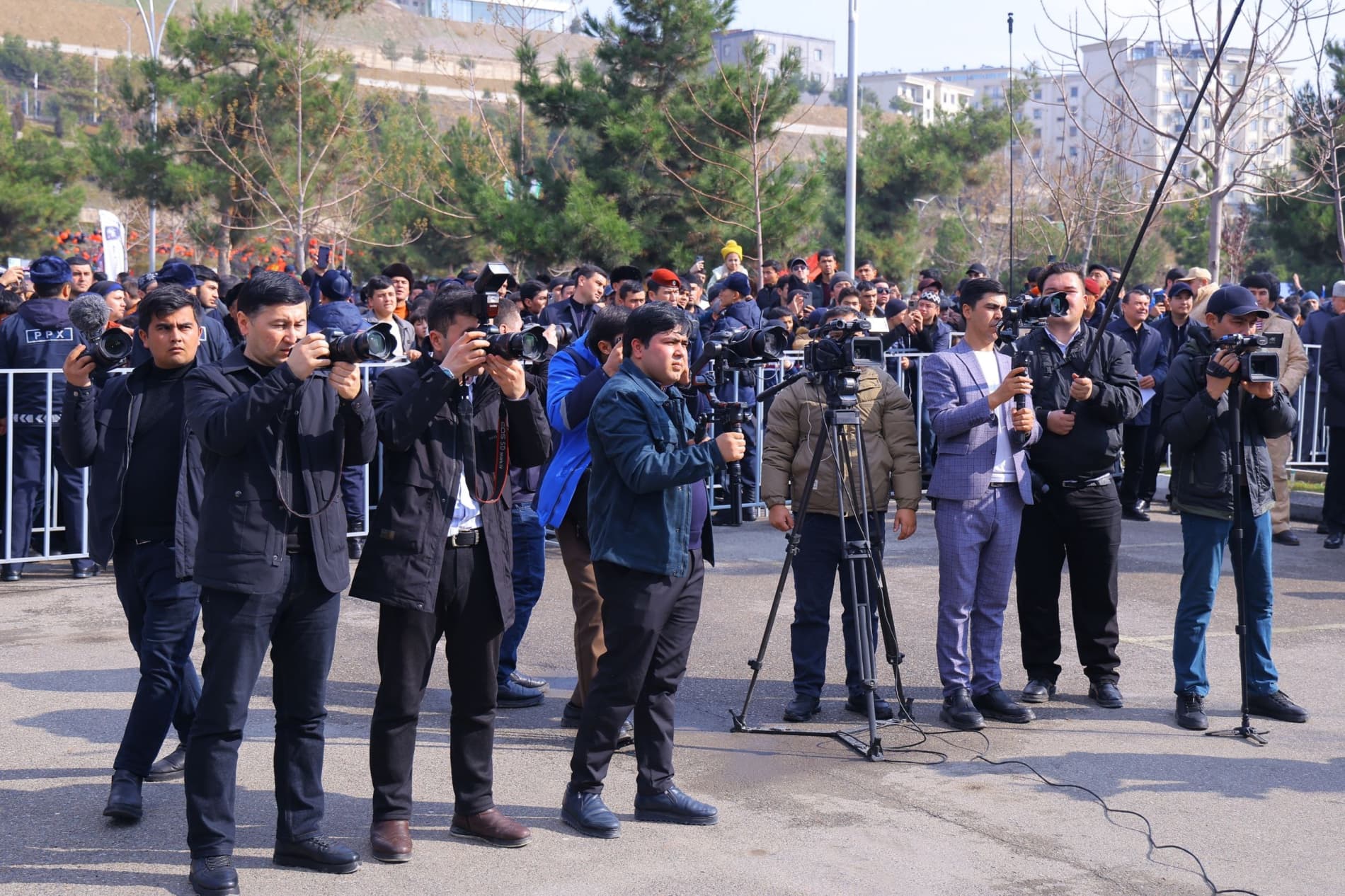 Namanganda katta bayram: 2-xalqaro “Namangan avto festivali” ko‘tarinki kayfiyatda o‘tmoqda.