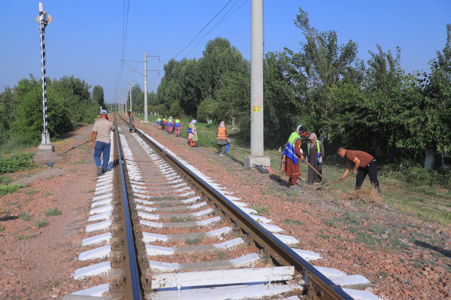 Temir yo‘l atroflari obod va xavfsiz hududga aylanmoqda