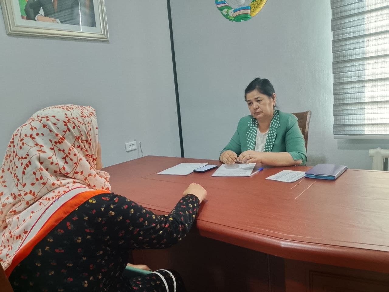 "Xalq qabulxonasi"da tuman hokimining o‘rinbosari, Oila va xotin-qizlar bo‘limi boshlig‘i H. Mahmudovaning jismoniy va yuridik shaxslar vakillari uchun navbatdagi shaxsiy qabuli bo‘lib o‘tdi.