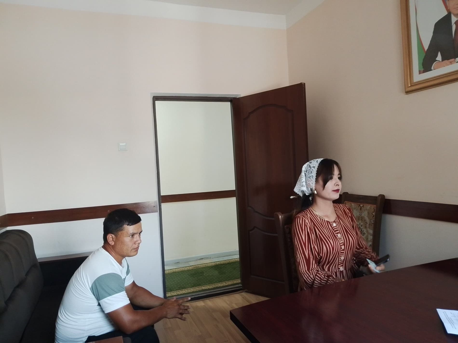 Bugun Xalq qabulxonasida oila va xotin-qizlar bo‘limi mas’ullari tomonidan fuqarolar uchun shaxsiy qabul o‘tkazildi.