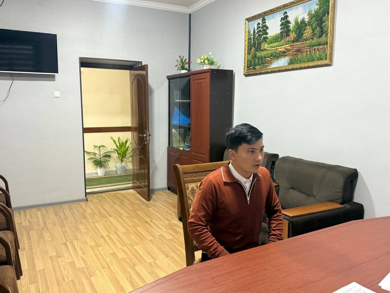Bugun tuman hokimi o‘rinbosari — Oila va xotin-qizlar bo‘limi boshlig‘i H. Maxmudovaning navbatdagi shaxsiy qabuli o‘tkazildi.