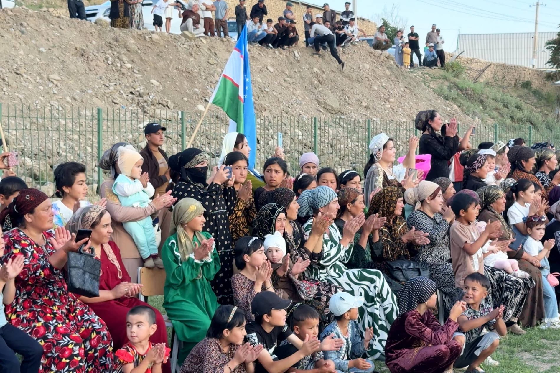 Kuy-qoʻshiqlar va shoʻx raqslar festivalga yanada fayz bagʻishladi