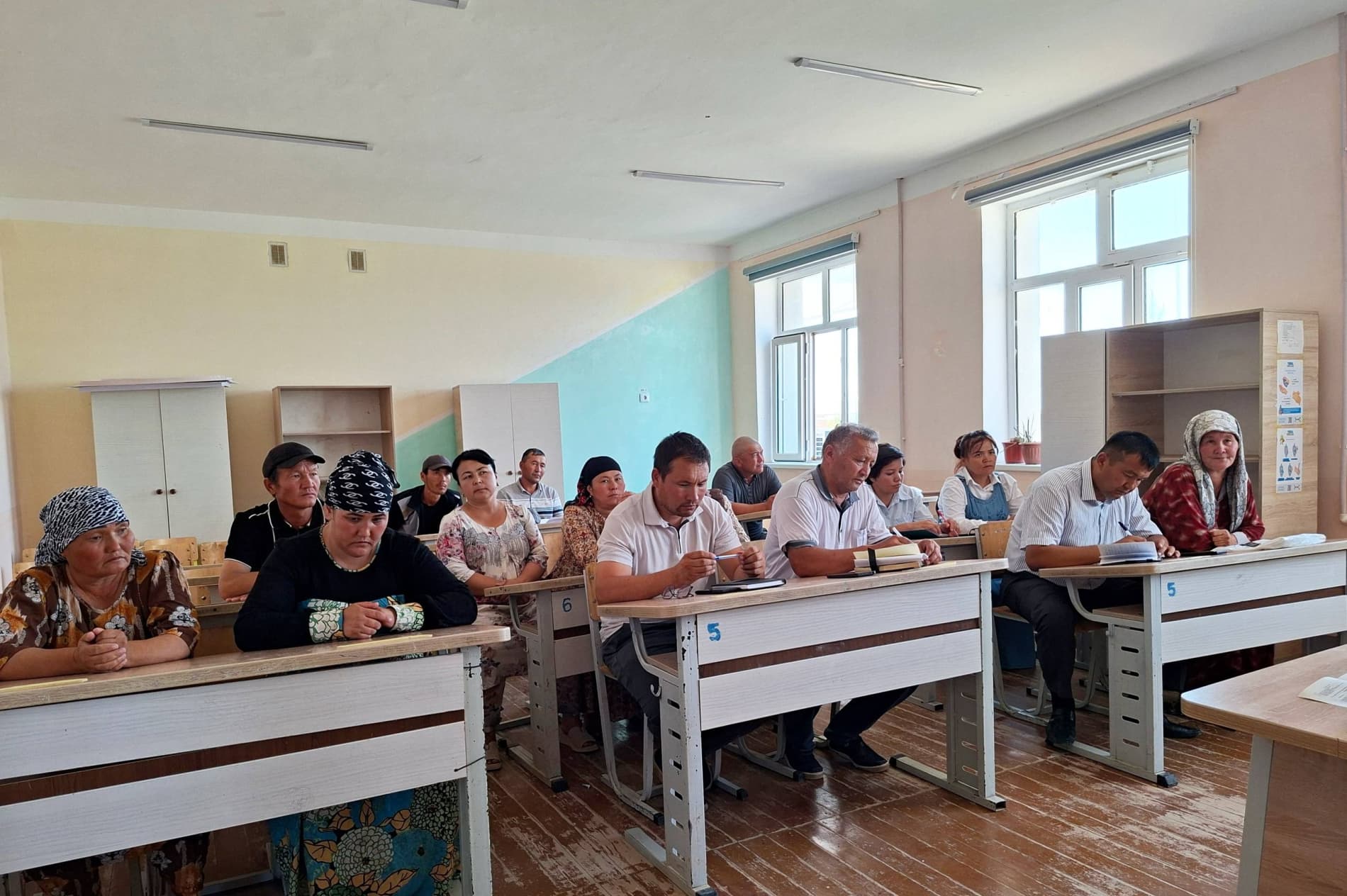 Yangiobod mahallasi fuqarolarining murojaatlari tinglandi