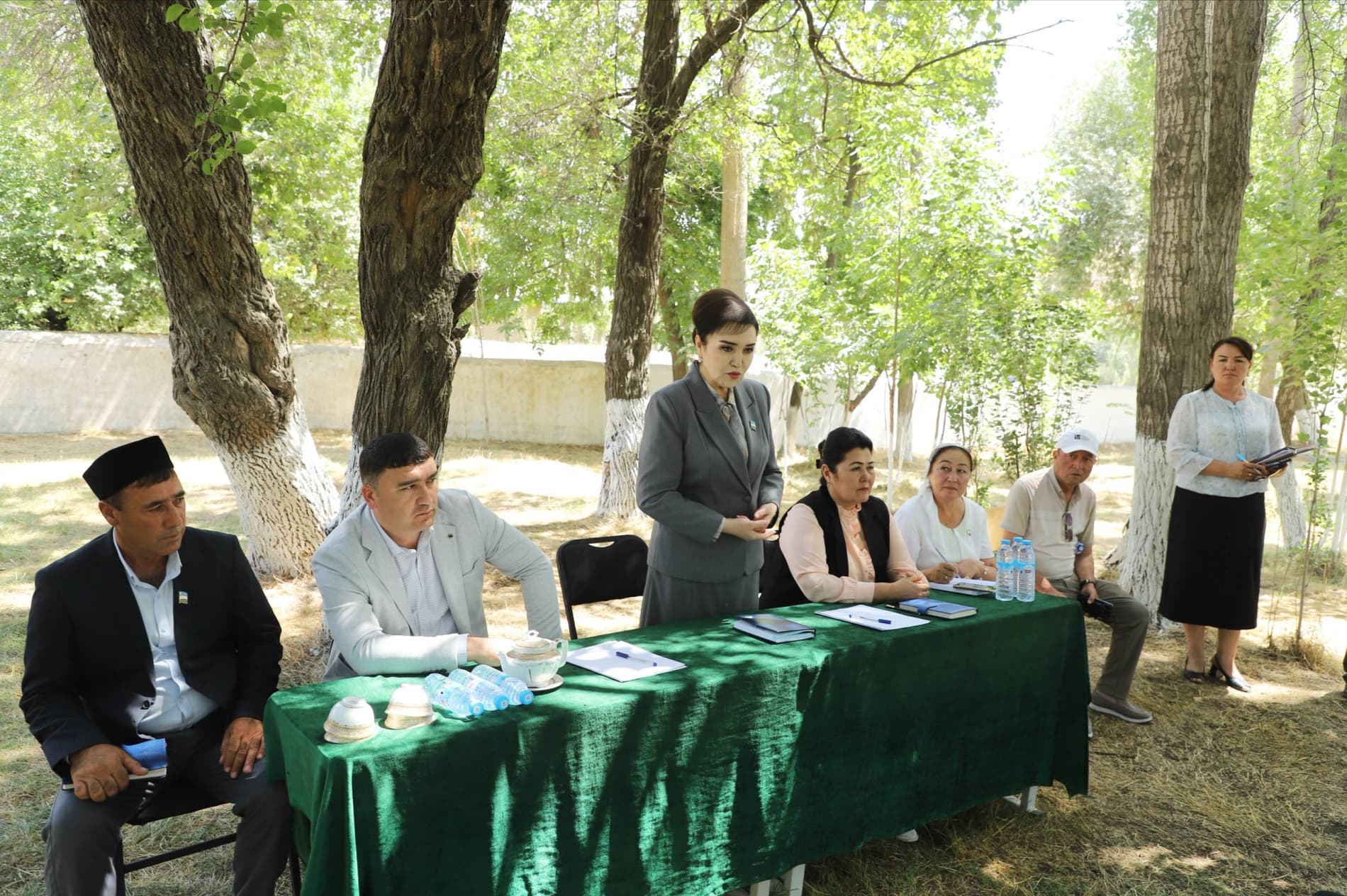 Foto: Olis hudud aholisi murojaatlari va salomatligi joyida o‘rganildi