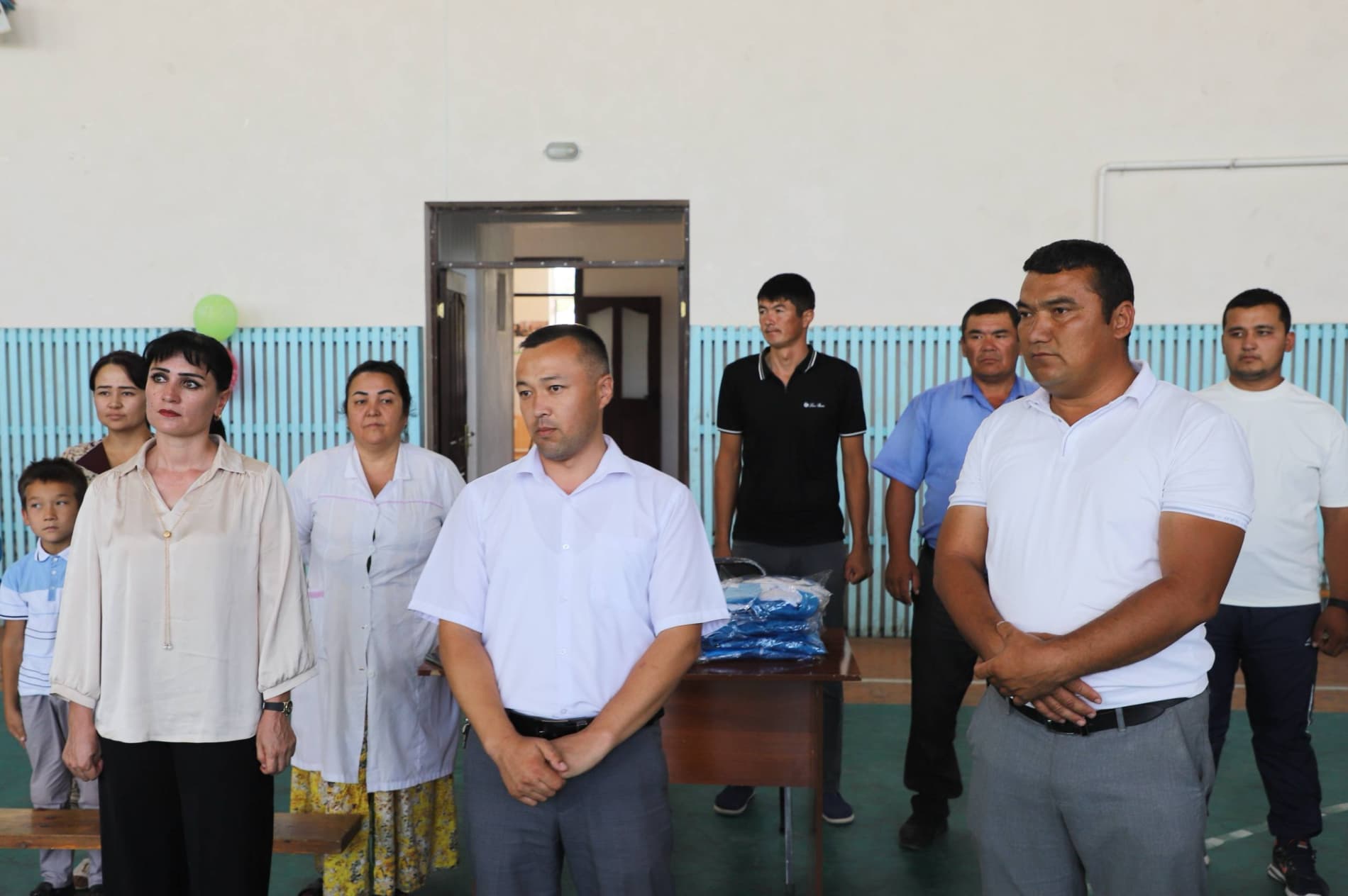Dehqonobodda yosh sportchilarga sport kiyimlari topshirildi