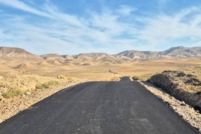 🛣️ Foto: “Tashabbusli budjet” — Yangi hayot va Nurli kelajak mahallalarini bog‘lovchi yo‘l asfaltlashtirildi
