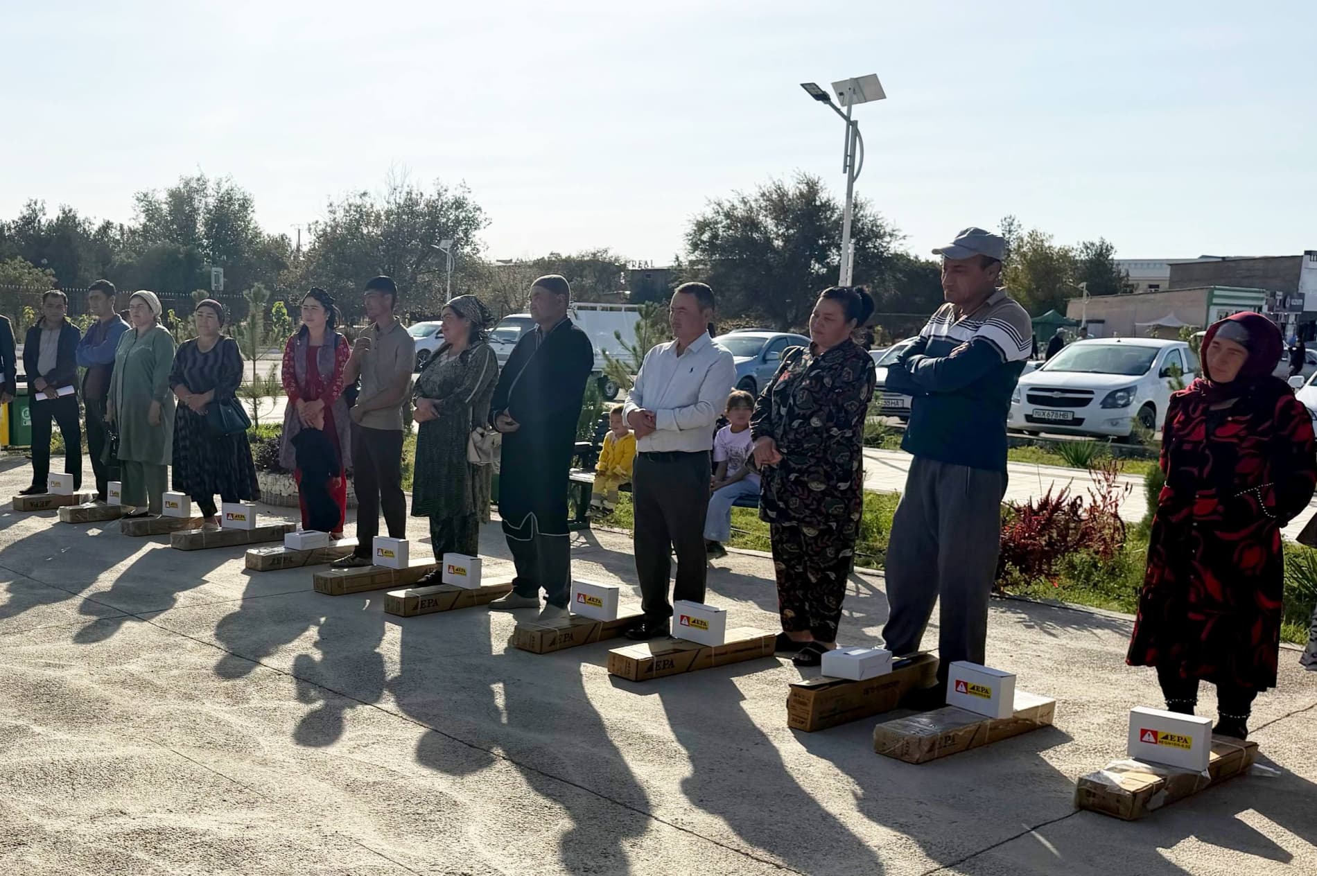 Bir guruh fuqarolarga sug‘orish suv nasoslari subsidiya asosida topshirildi