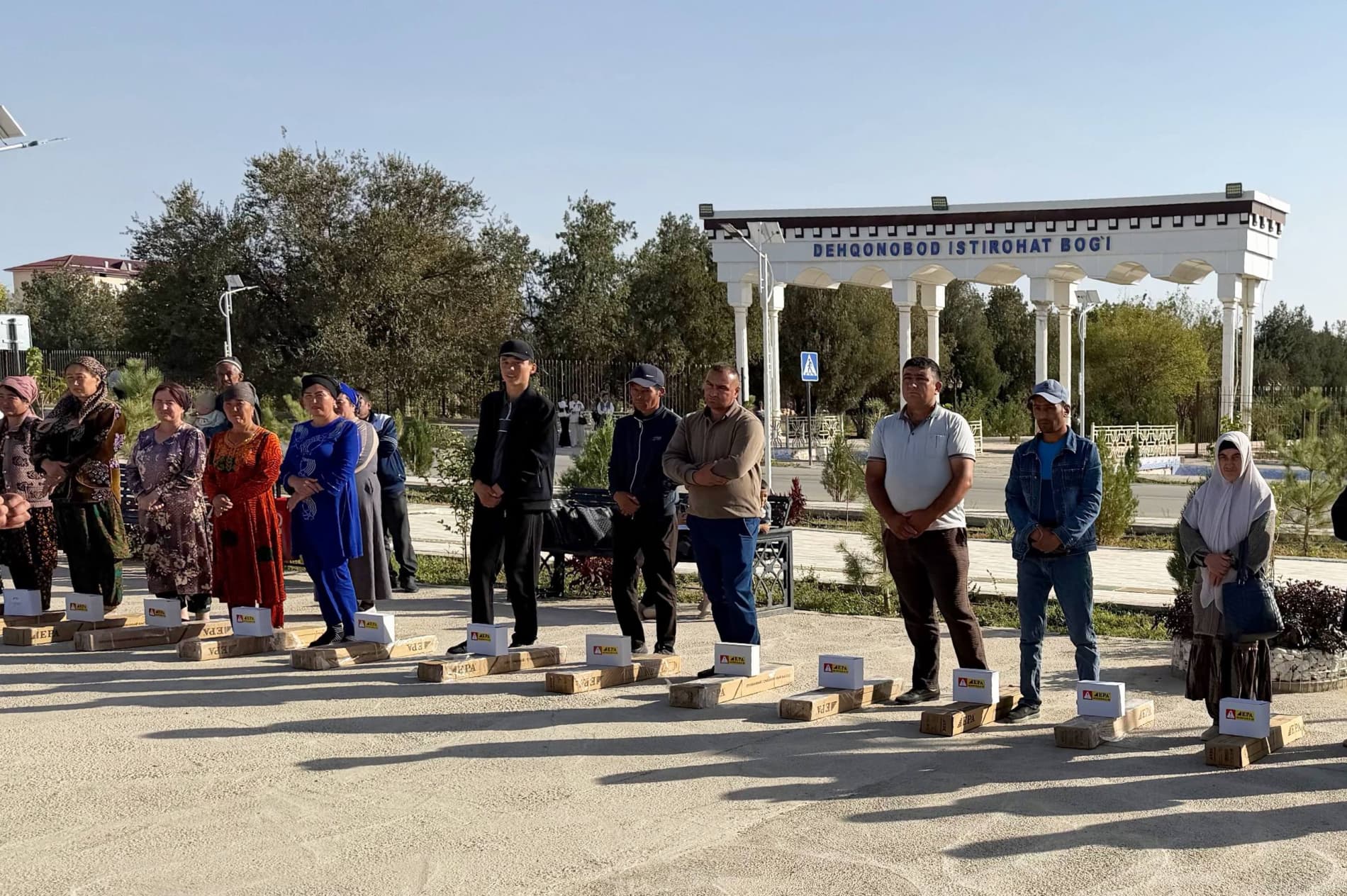 Bir guruh fuqarolarga sug‘orish suv nasoslari subsidiya asosida topshirildi