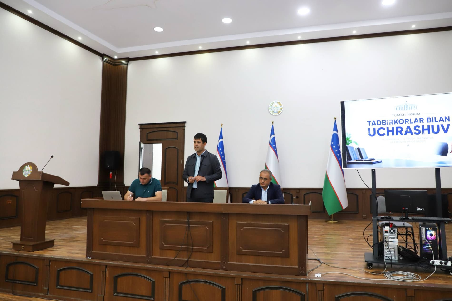 📊 Dehqonobodda tadbirkorlar bilan navbatdagi uchrashuv o‘tkazildi