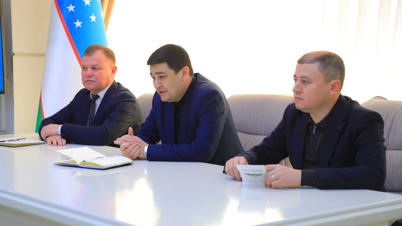 Prezident Administratsiyasi va Adliya vazirligi masʼullaridan iborat respublika ishchi guruhi vakillari Buxoro davlat universiteti talabalari bilan uchrashdi