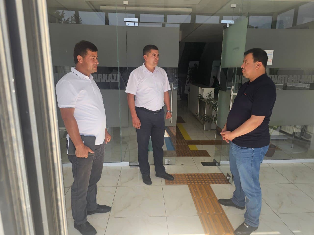 Officials of the Ministry of Justice visited the justice departments of Norin, Uchqo‘rg‘on, Yangiqo‘rg‘on, and Kosonsoy districts in Namangan region.