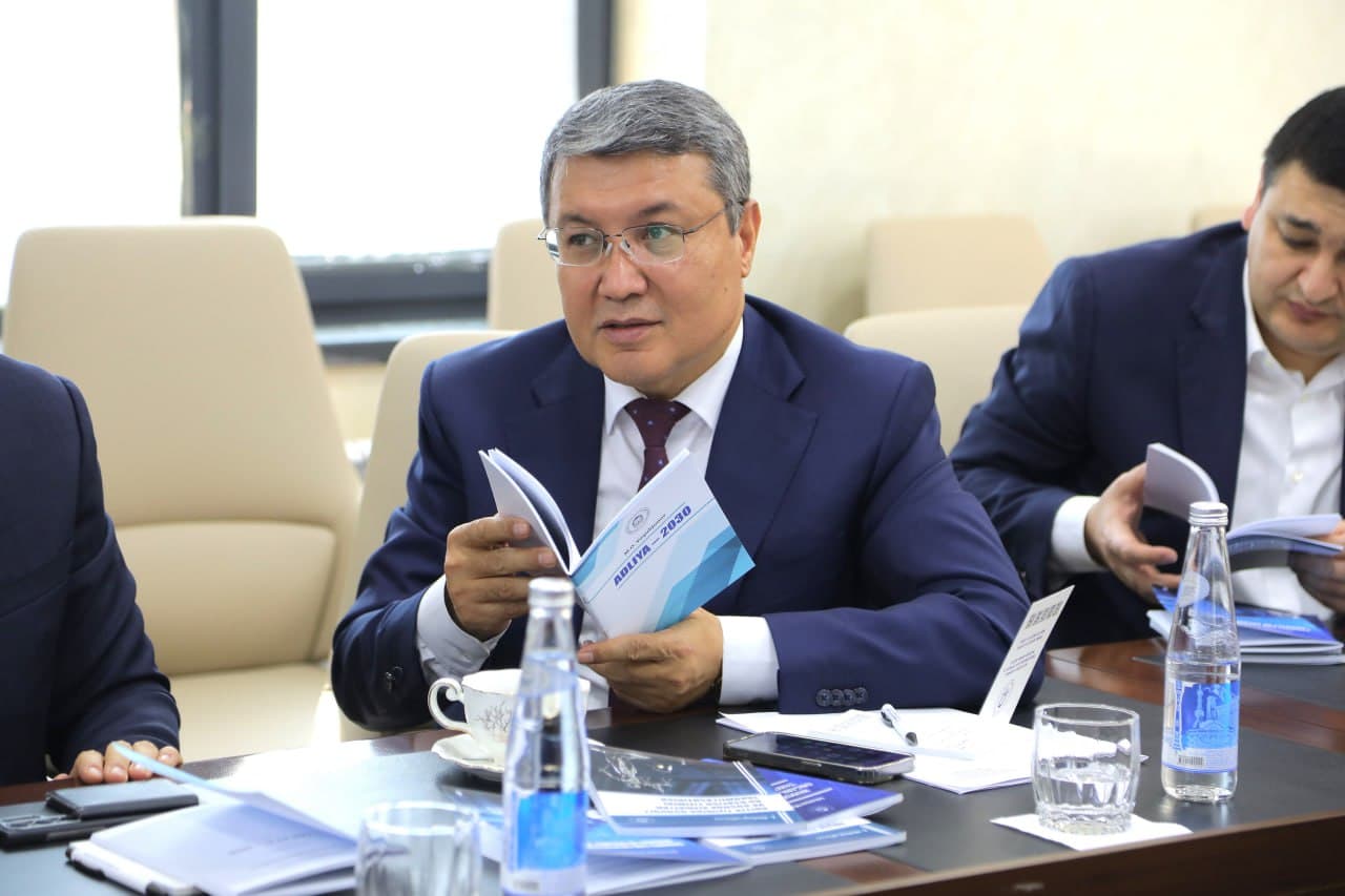 Minister of Justice Akbar Tashkulov familiarized himself with the new building and activities of the Institute for Retraining and Advanced Training of Legal Personnel