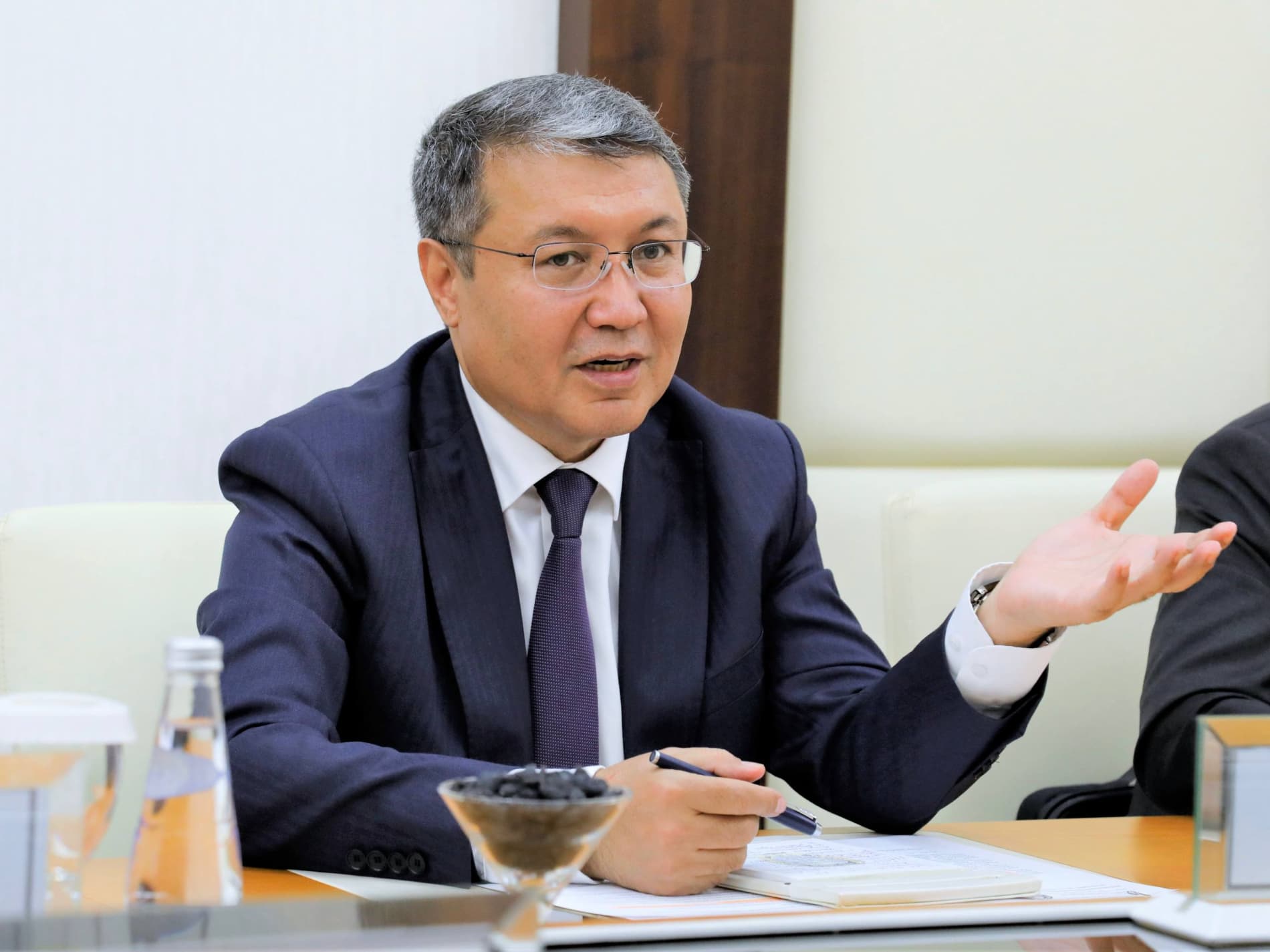 A bilateral meeting was held between the Minister of Justice Akbar Tashkulov and the delegation led by Carsten Müller, Chairman of the Committee on Legal Protection of Justice and Consumer Rights of the Bundestag of the Federal Republic of Germany.
