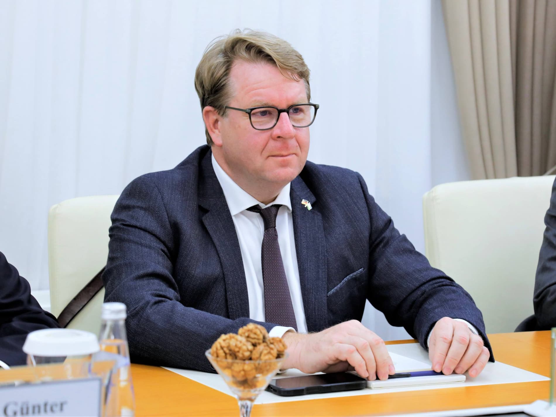 A bilateral meeting was held between the Minister of Justice Akbar Tashkulov and the delegation led by Carsten Müller, Chairman of the Committee on Legal Protection of Justice and Consumer Rights of the Bundestag of the Federal Republic of Germany.