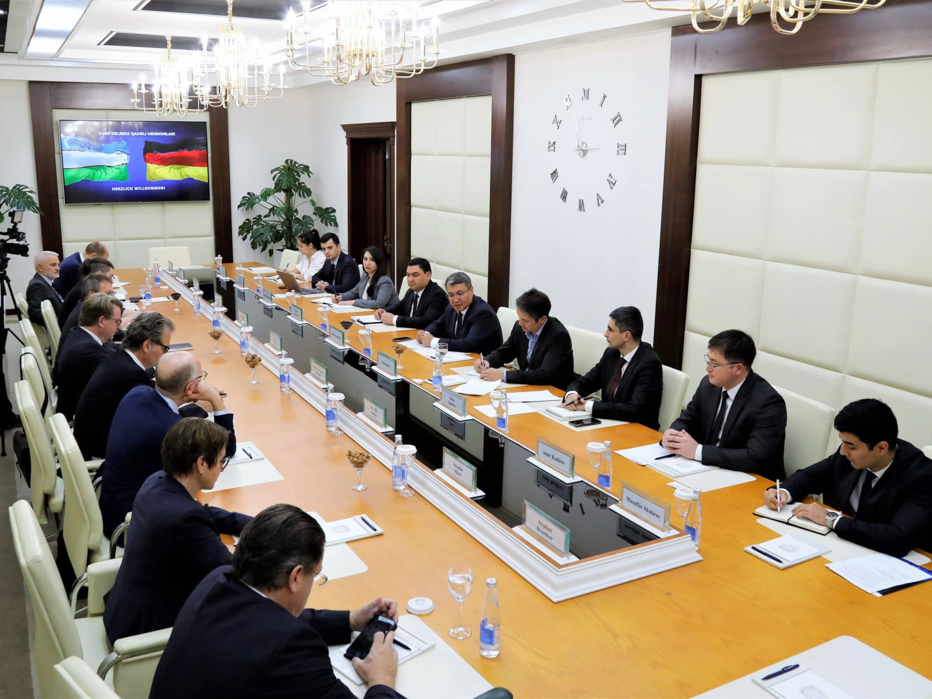 A bilateral meeting was held between the Minister of Justice Akbar Tashkulov and the delegation led by Carsten Müller, Chairman of the Committee on Legal Protection of Justice and Consumer Rights of the Bundestag of the Federal Republic of Germany.