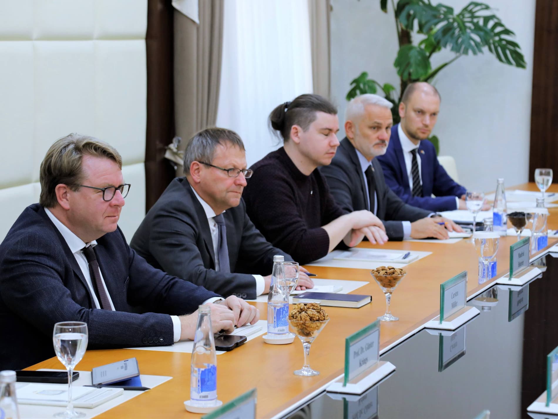 A bilateral meeting was held between the Minister of Justice Akbar Tashkulov and the delegation led by Carsten Müller, Chairman of the Committee on Legal Protection of Justice and Consumer Rights of the Bundestag of the Federal Republic of Germany.