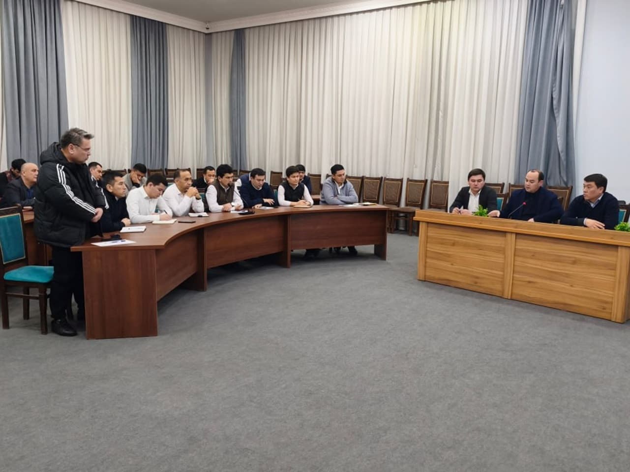 Toshkent shahar adliya boshqarmasida tanqidiy muhokama bo‘lib o‘tdi.