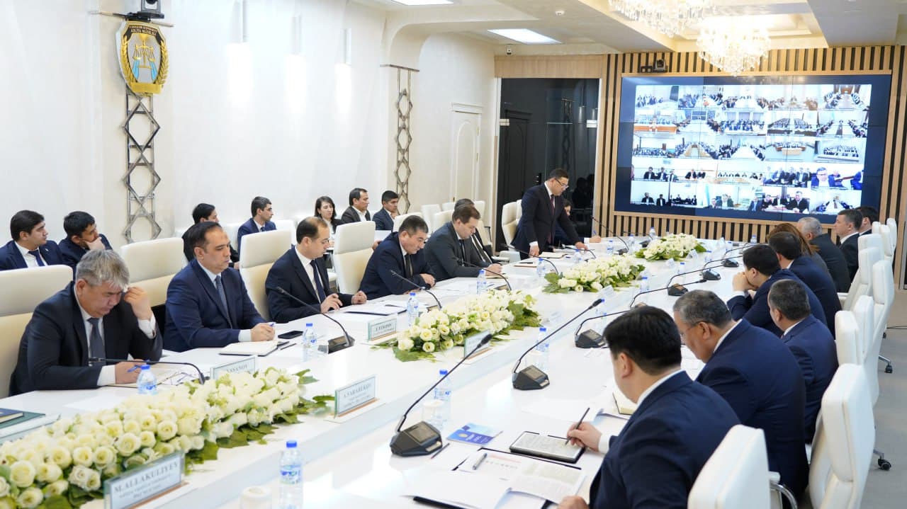 Adliya vazirligining navbatdagi kengaytirilgan hay'at majlisi bo‘lib o‘tdi.
