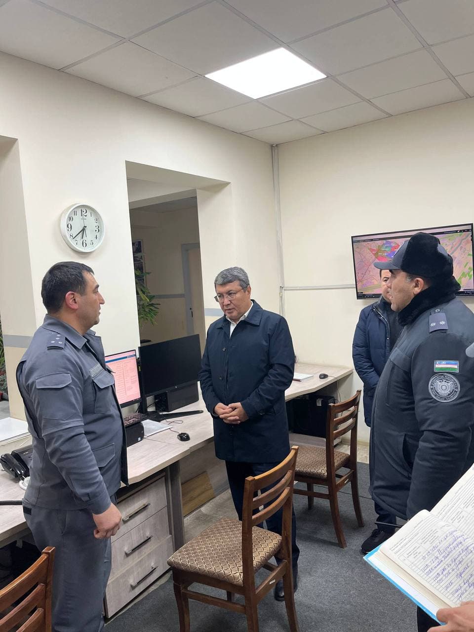 Adliya vaziri Yashnobod tumanida ichki ishlar bo‘limlari faoliyati bilan tanishdi