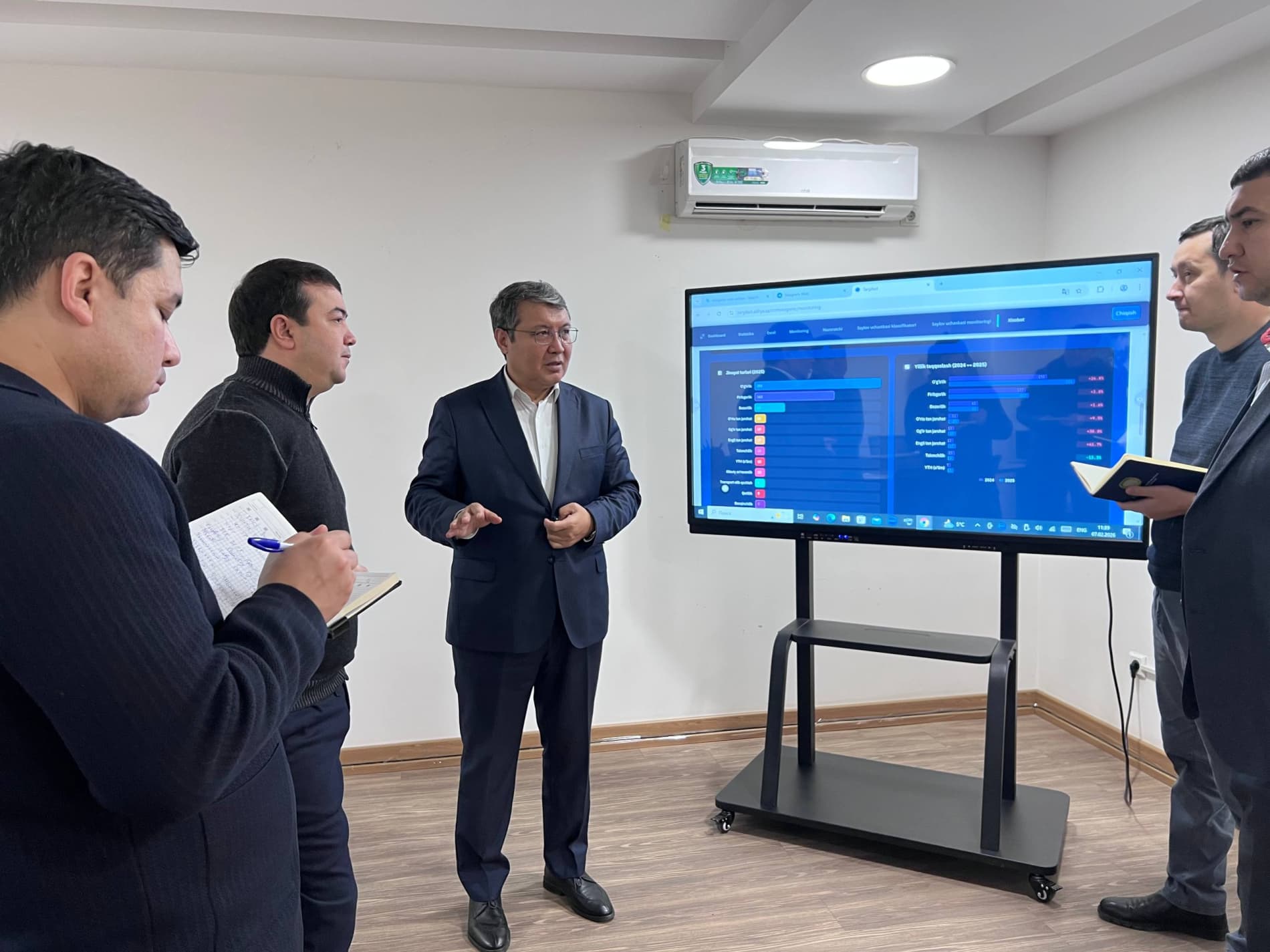 Adliya vaziri Yashnobod tumanida jinoyatchilik va huquqbuzarliklarning oldini olish bo'yicha ishchi guruh faoliyati bilan tanishdi