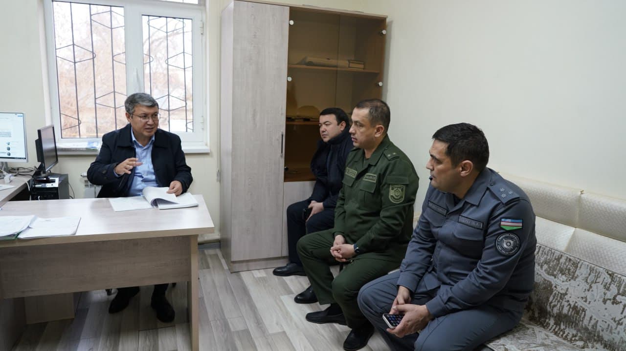 Адлия вазири Яшнобод туманида 2-сон Ички ишлар бўлими фаолияти билан танишди