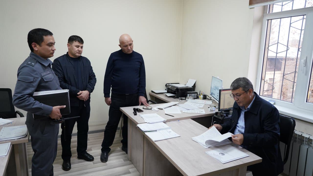 Адлия вазири Яшнобод туманида 2-сон Ички ишлар бўлими фаолияти билан танишди