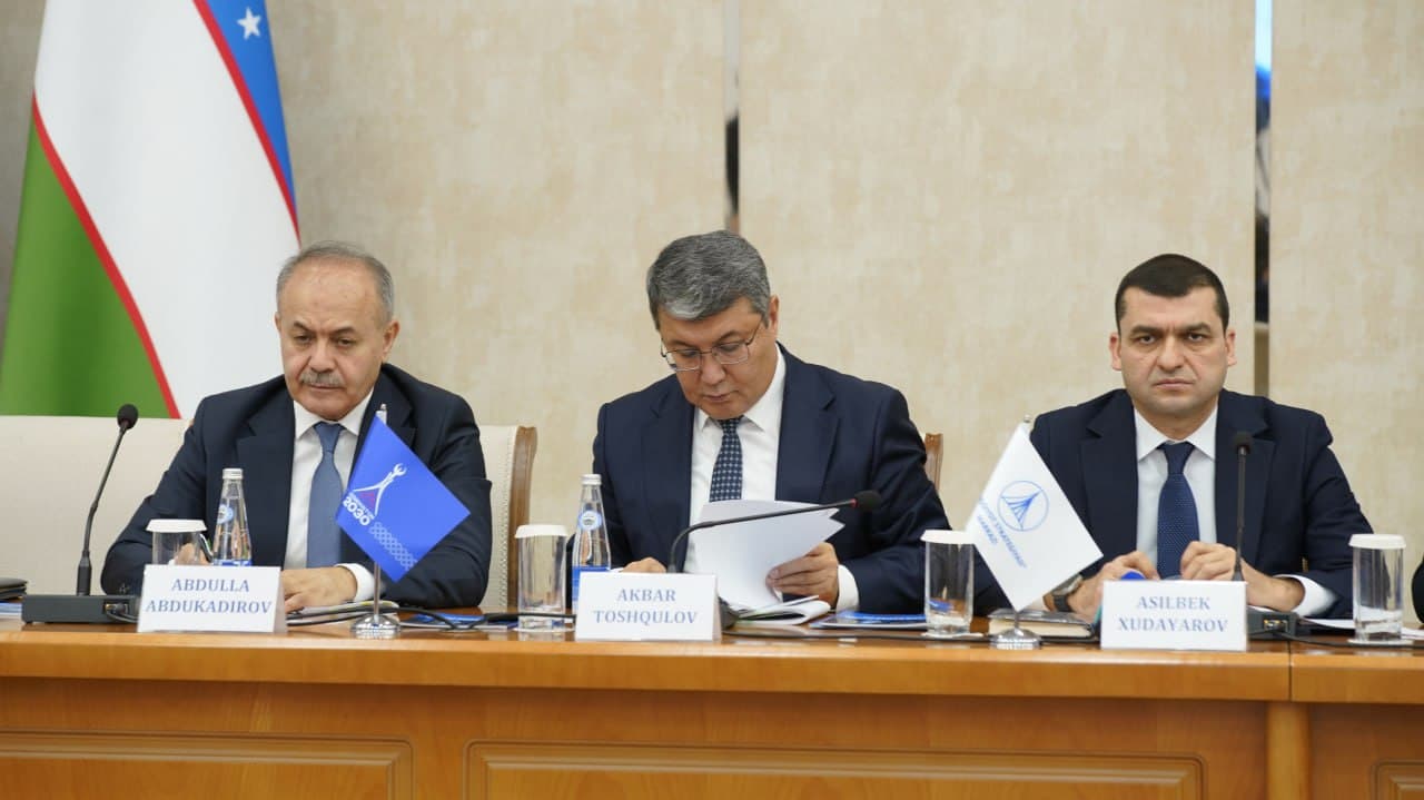 Давлат бошқарув академиясида матбуот анжумани бўлиб ўтди