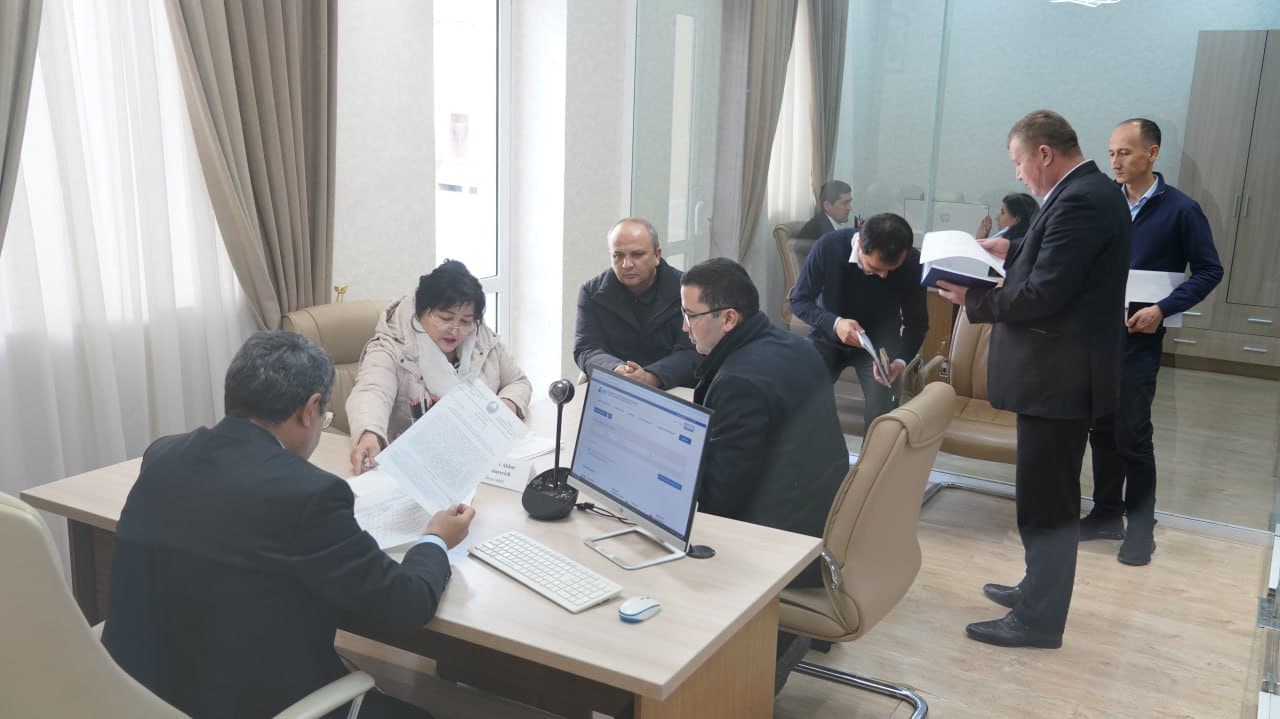 Adliya vaziri vazirlik binosida navbatdagi qabulini o'tkazdi