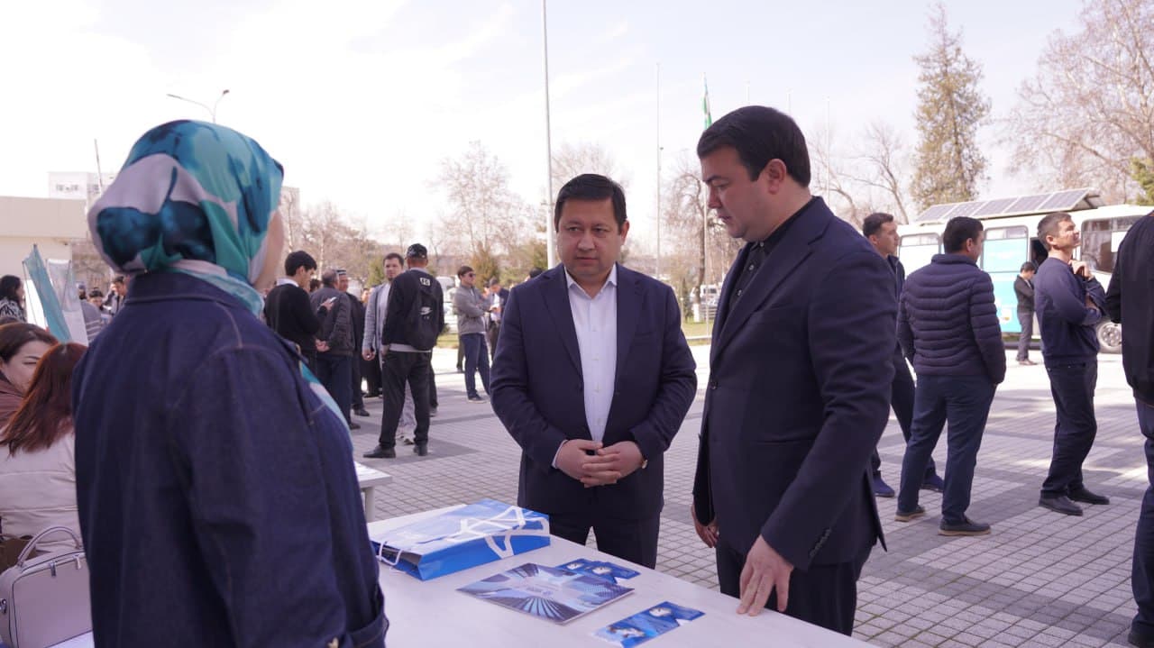 Adliya vazirligi tashabbusi bilan Yashnobod tumanida mehnat yarmarkasi o‘tkazildi