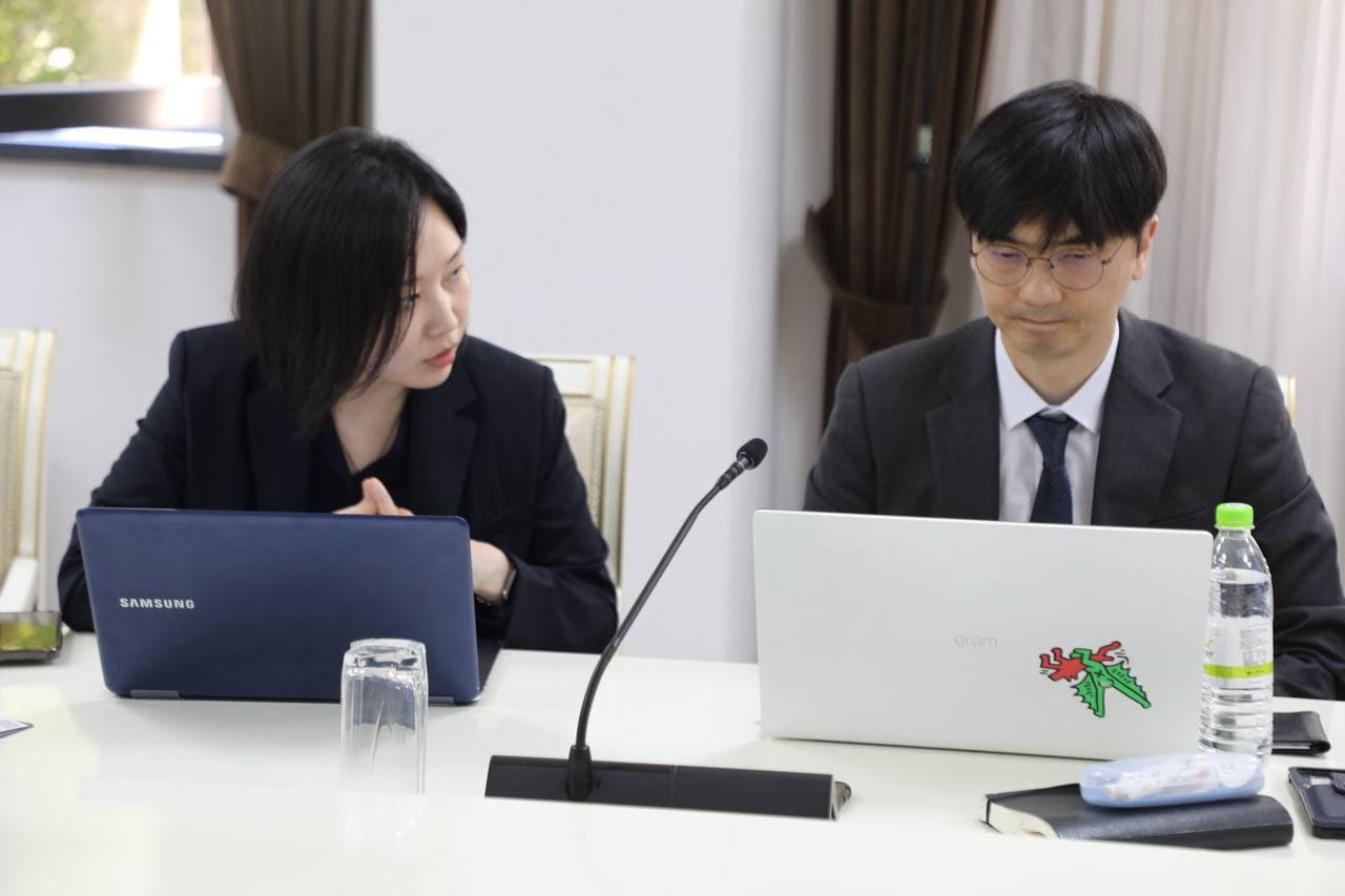 🇺🇿🇰🇷2027–2030 йилларга мўлжалланган интеллектуал мулк миллий стратегиясини ишлаб чиқиш юзасидан Жанубий Корея Республикаси экспертлари билан учрашув ўтказилди.