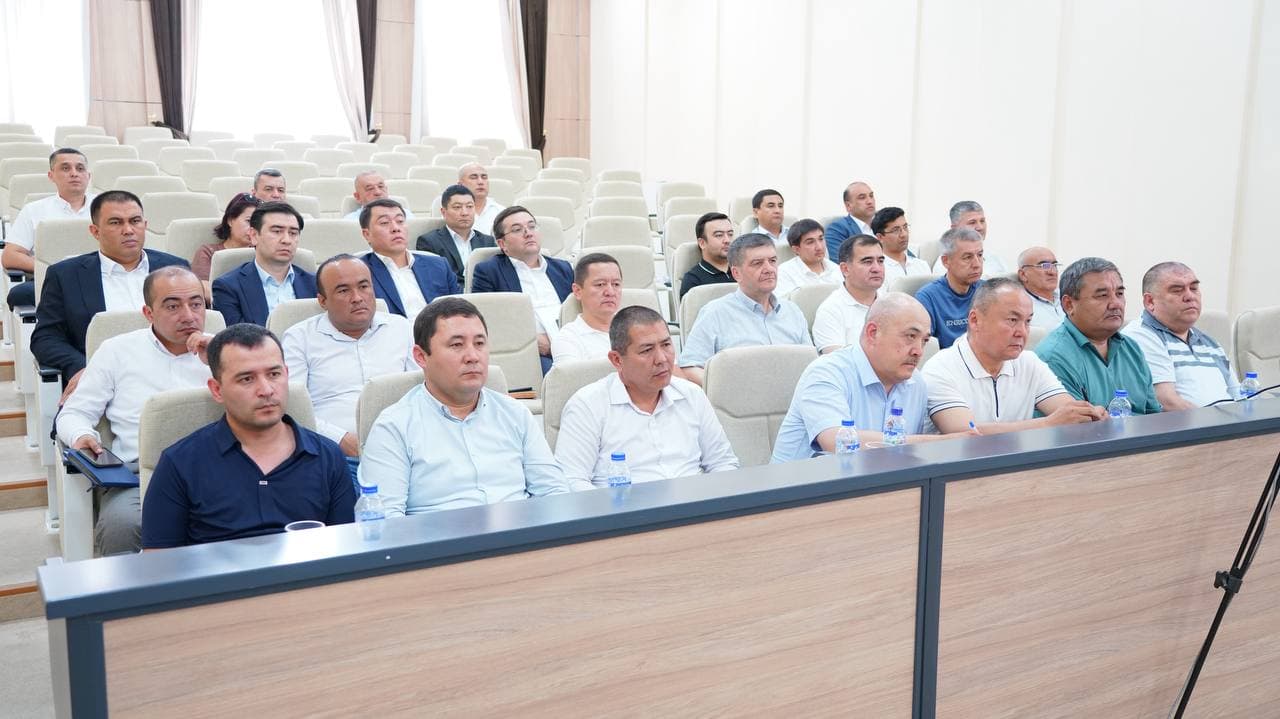 A meeting was held with insolvency administrators operating in the republic