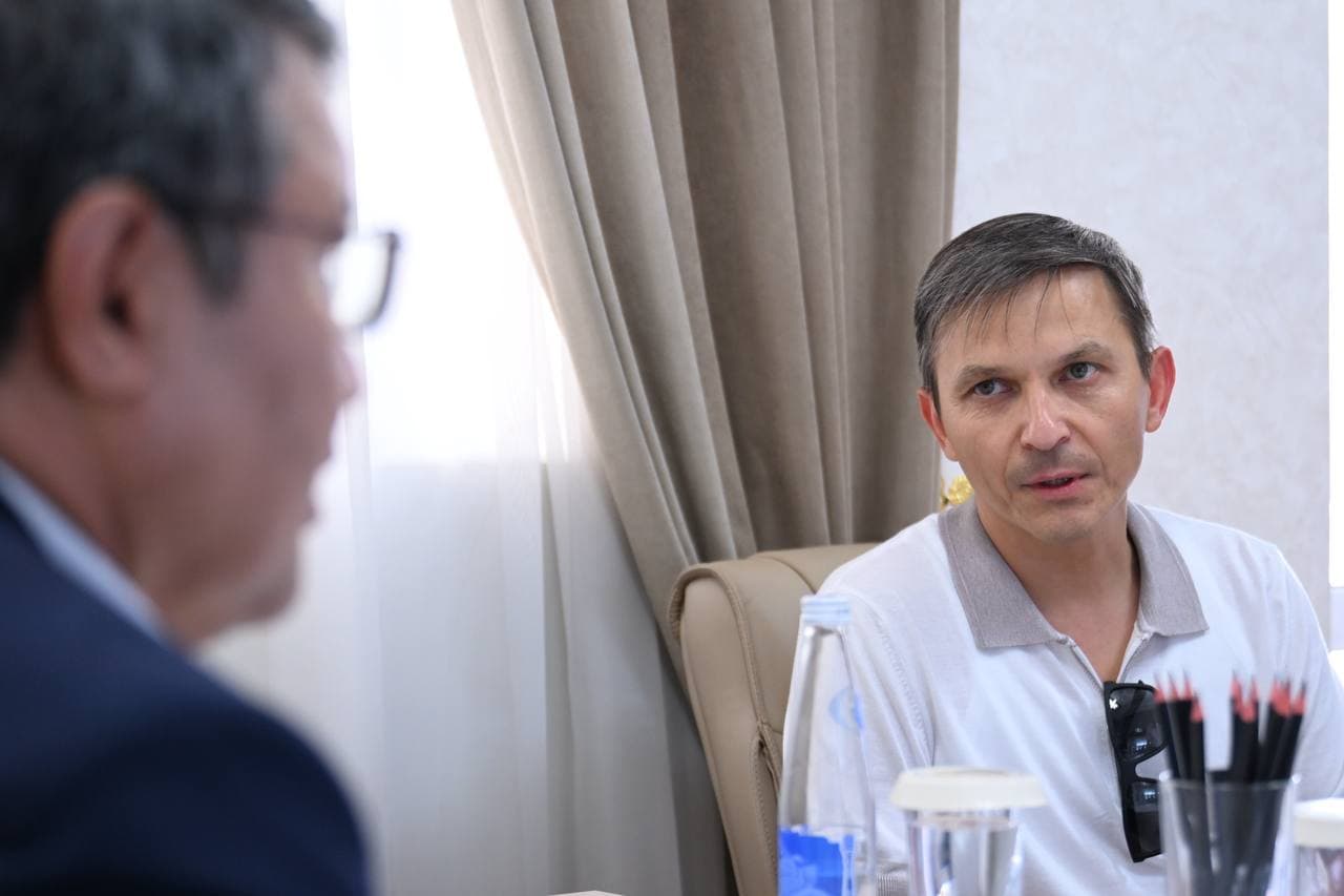 Адлия вазири вазирлик биносида навбатдаги қабулини ўтказди