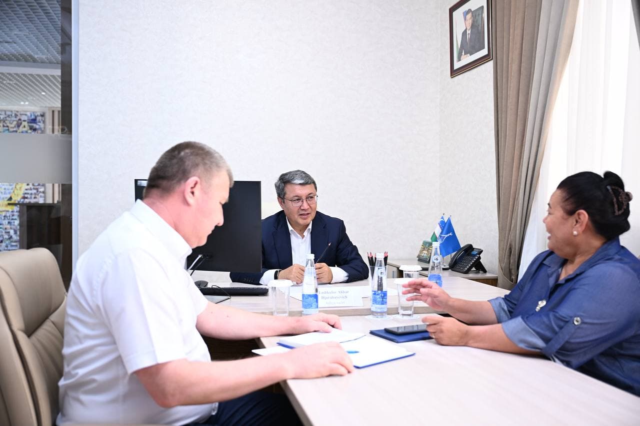 Адлия вазири вазирлик биносида навбатдаги қабулини ўтказди