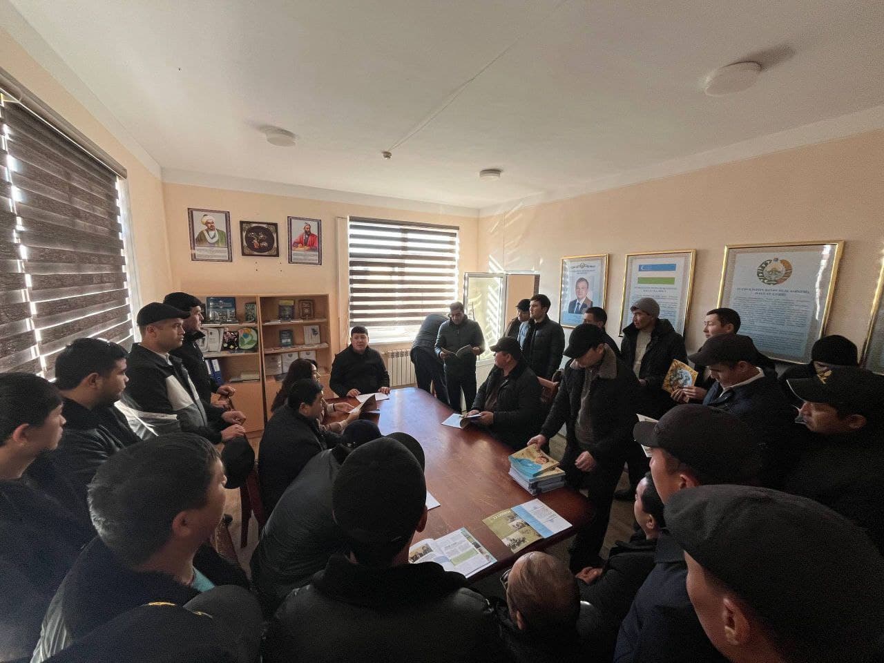 Коррупцияга қарши курашиш ва манфаатлар тўқнашувининг олдини олиш масалалари муҳокама қилинди