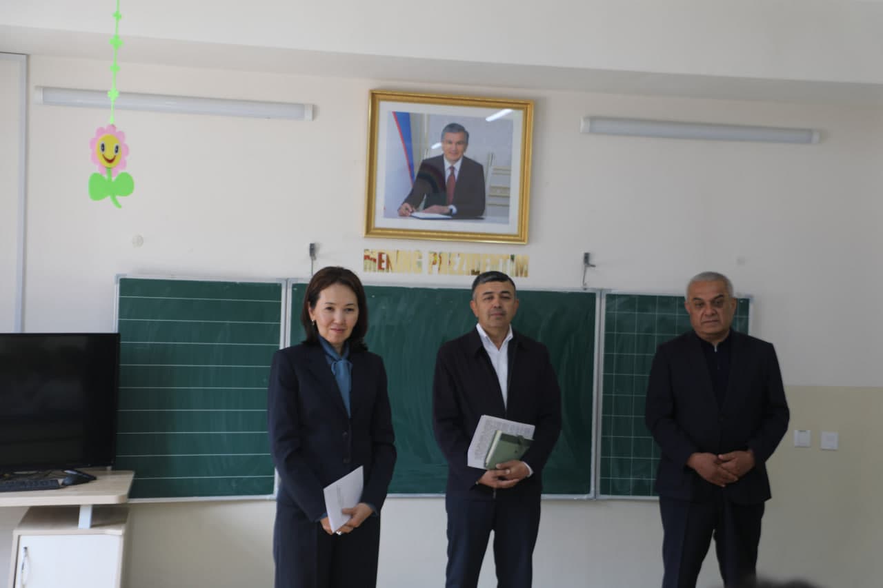 100-maktabda GRACE dasturi ijrosi o'rganildi