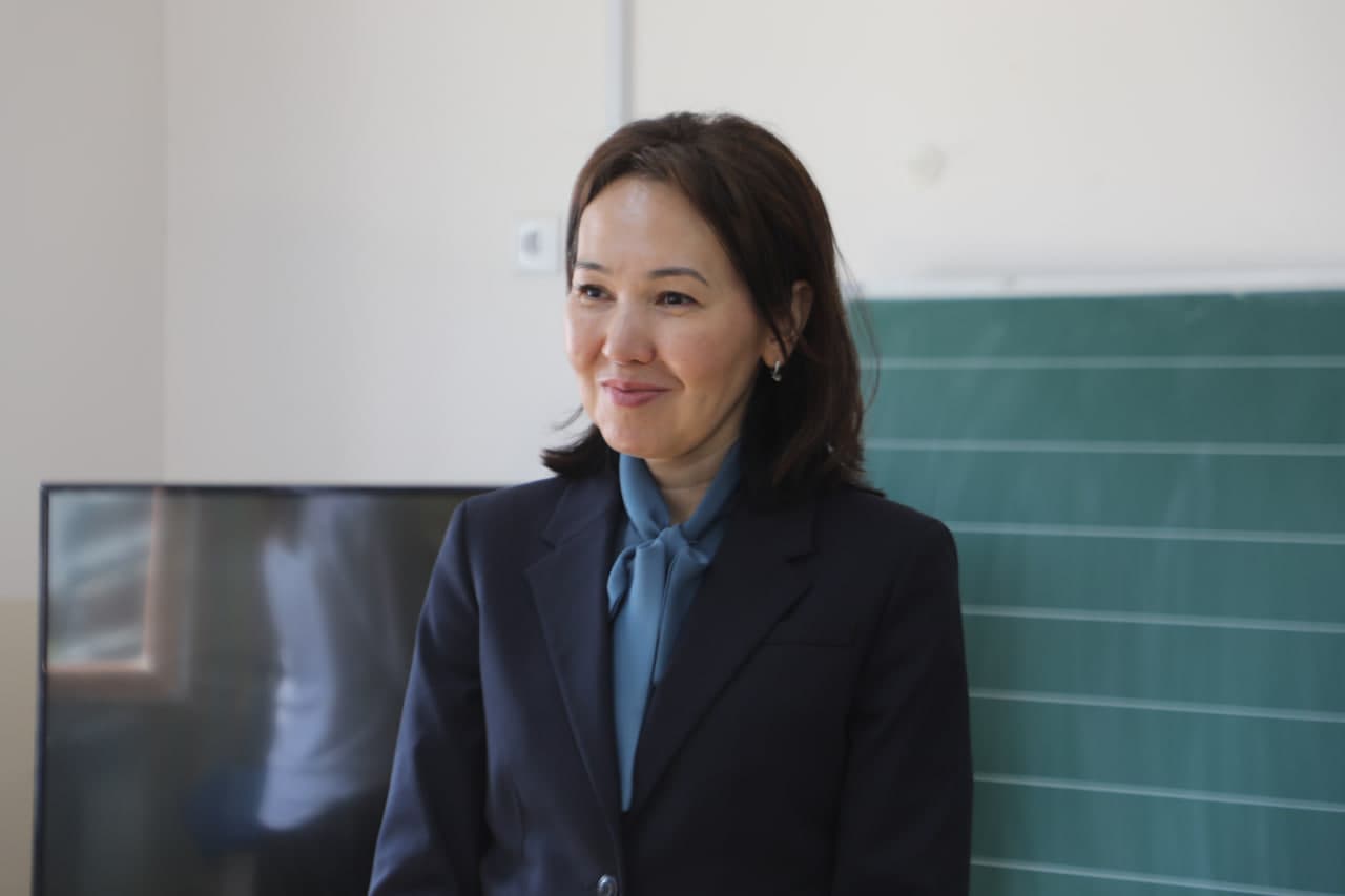 100-maktabda GRACE dasturi ijrosi o'rganildi