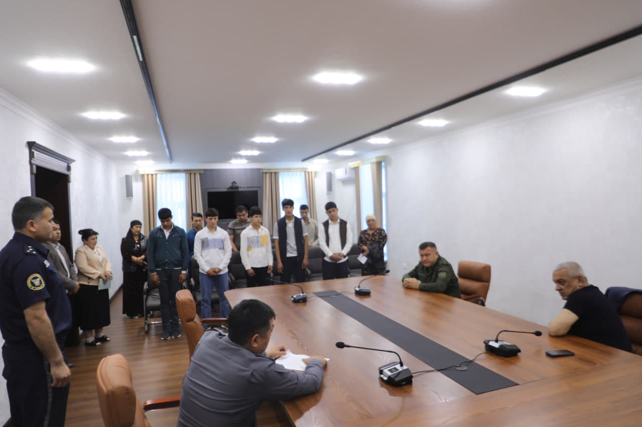 Maktab o'quvchilari ishtirokida sodir etilgan huquqbuzarlik yuzasidan muhokama yig'ilishi o'tkazildi