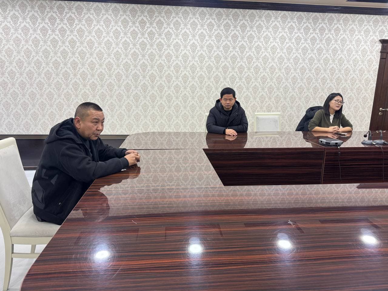 Косон тумани ҳокими хитойлик тадбиркорлар билан учрашди