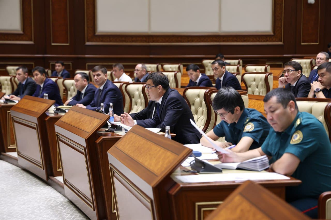The Law "On Identification, Registration, and Monitoring of Animals" was reviewed at the plenary session.