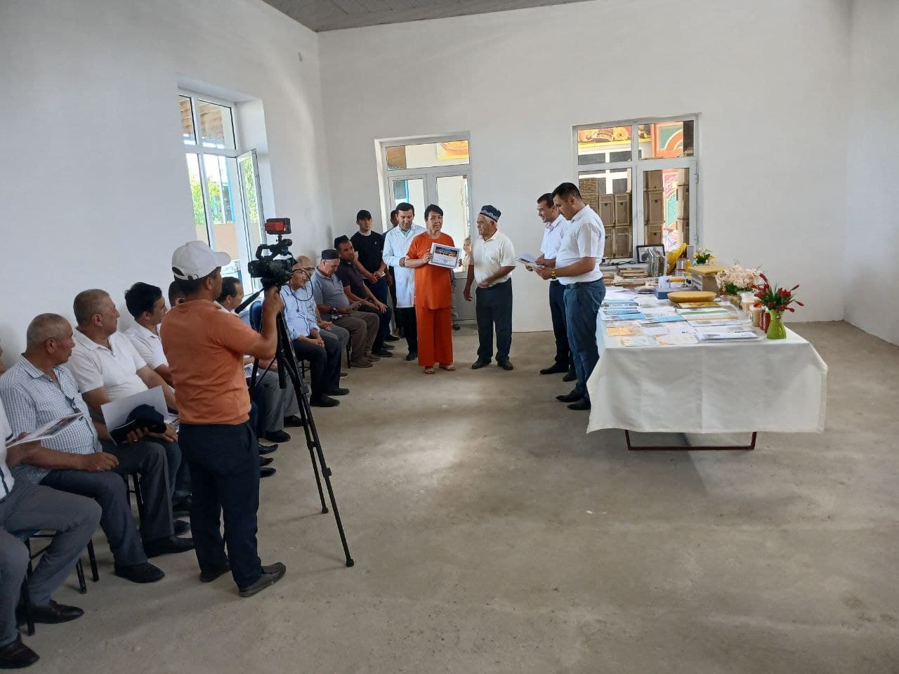 АСАЛАРИДАН ЎРНАК ОЛГАН, МEҲНАТ ТАТИЛИДА ҲАМ ДАМ ОЛМАЙДИГАН ОЛИМАНИНГ БИР КУНИ