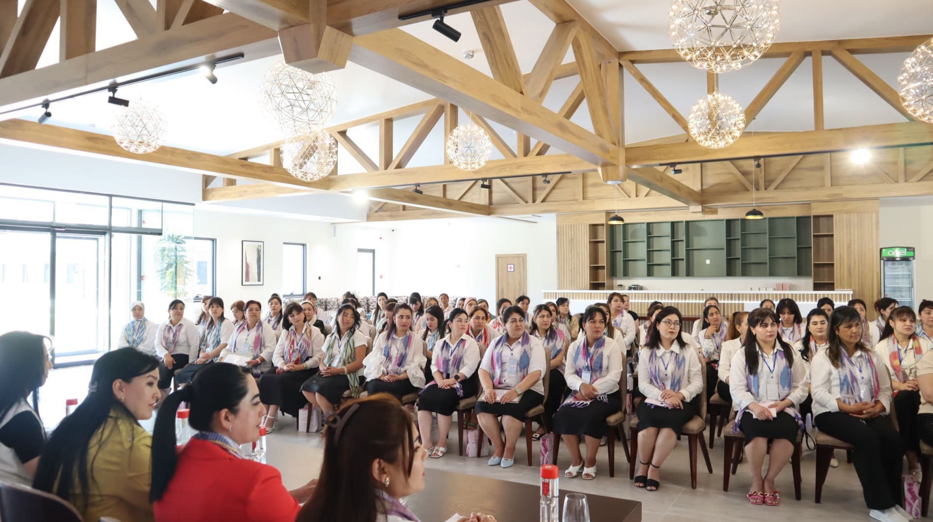 Qashqadaryoda "Ilmli ayol – jamiyat ko‘zgusi" mavzusida seminar va sayyor qabul o‘tkazildi