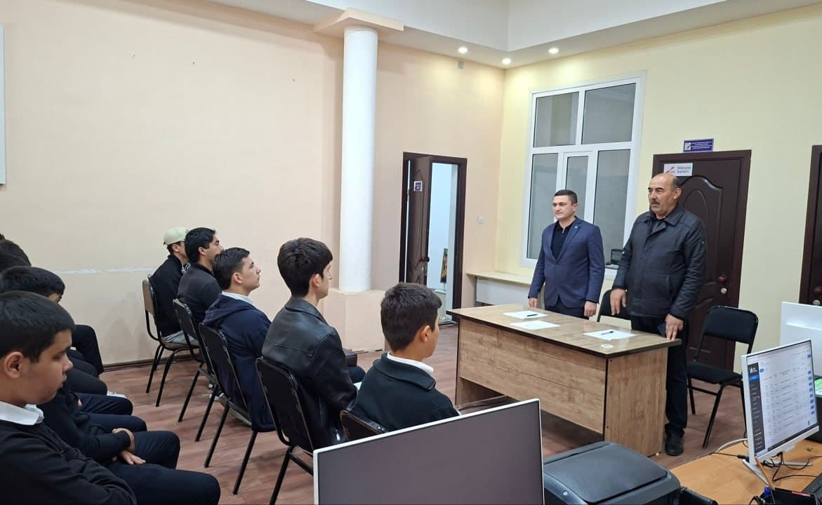 Hududlarda rahbar va yoshlar uchrashuvlari tashkil etildiHududlarda rahbar va yoshlar uchrashuvlari tashkil etildi Davlat rahbarining joriy yil 24-fevral kuni yoshlar bilan o‘tkazilgan ochiq muloqoti davomida belgilangan vazifalar ijrosini ta’minlash maq