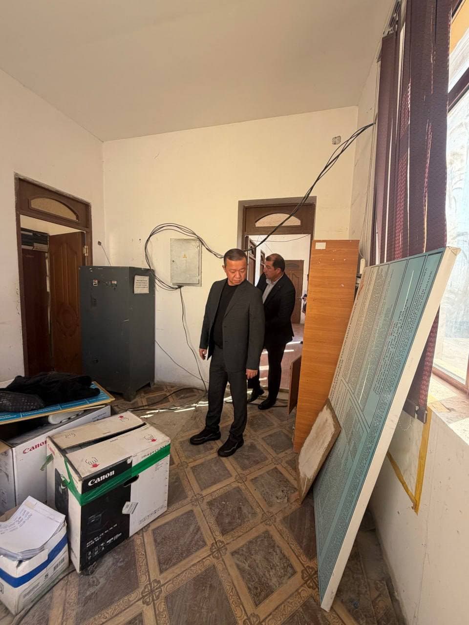 Qaşqadaryo viloyati Kadastr binolaridagi şaroitlar va xizmatlar sifati örganildi.