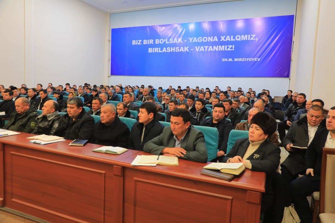 ⚡️ Kambag‘allikni qisqartirish va aholi bandligini ta’minlash bo‘yicha vazifalar belgilab olindi.