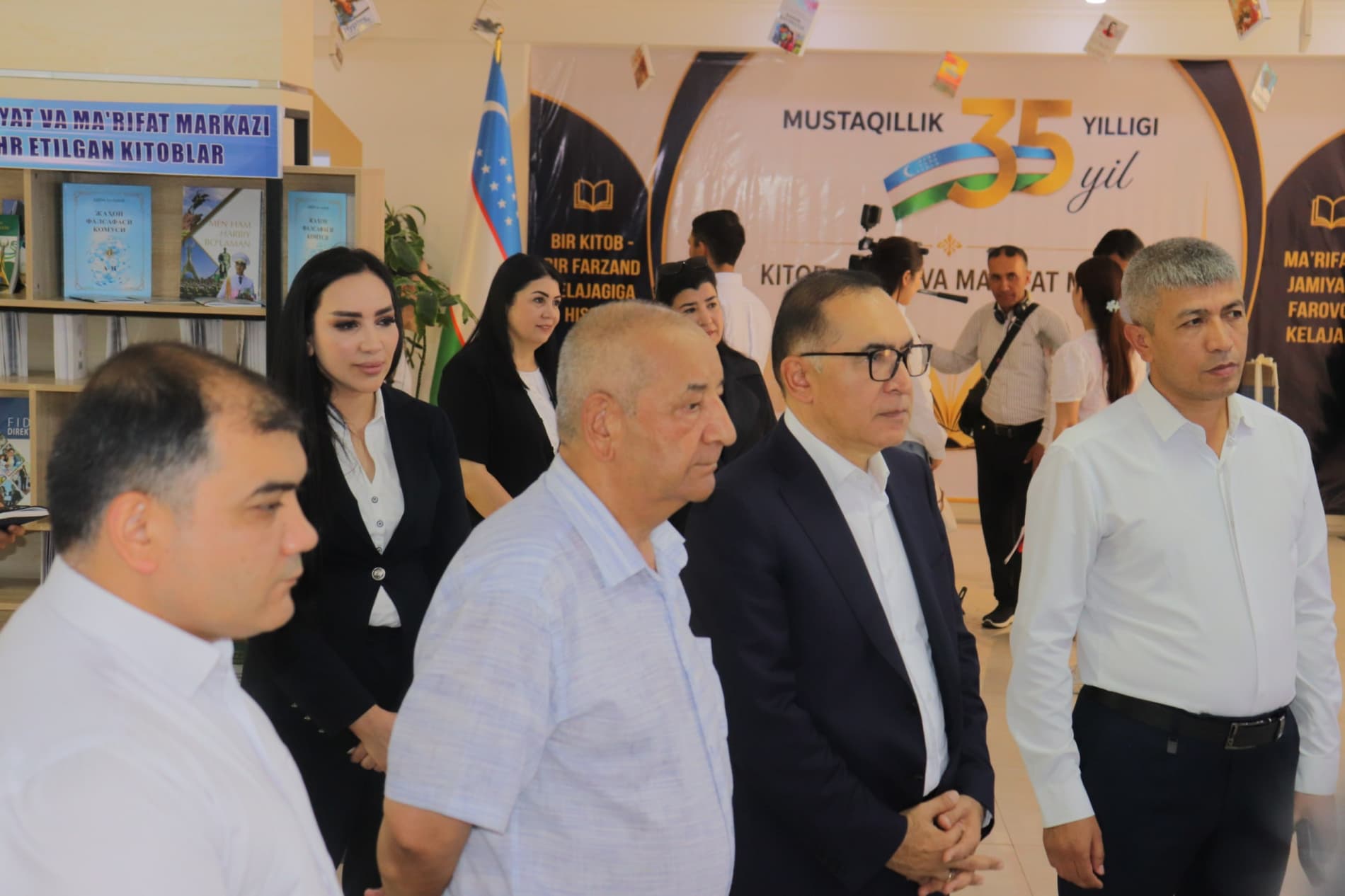 Samarqand viloyat axborot-kutubxona markazida yoshlar bilan uchrashuv o‘tkazildi