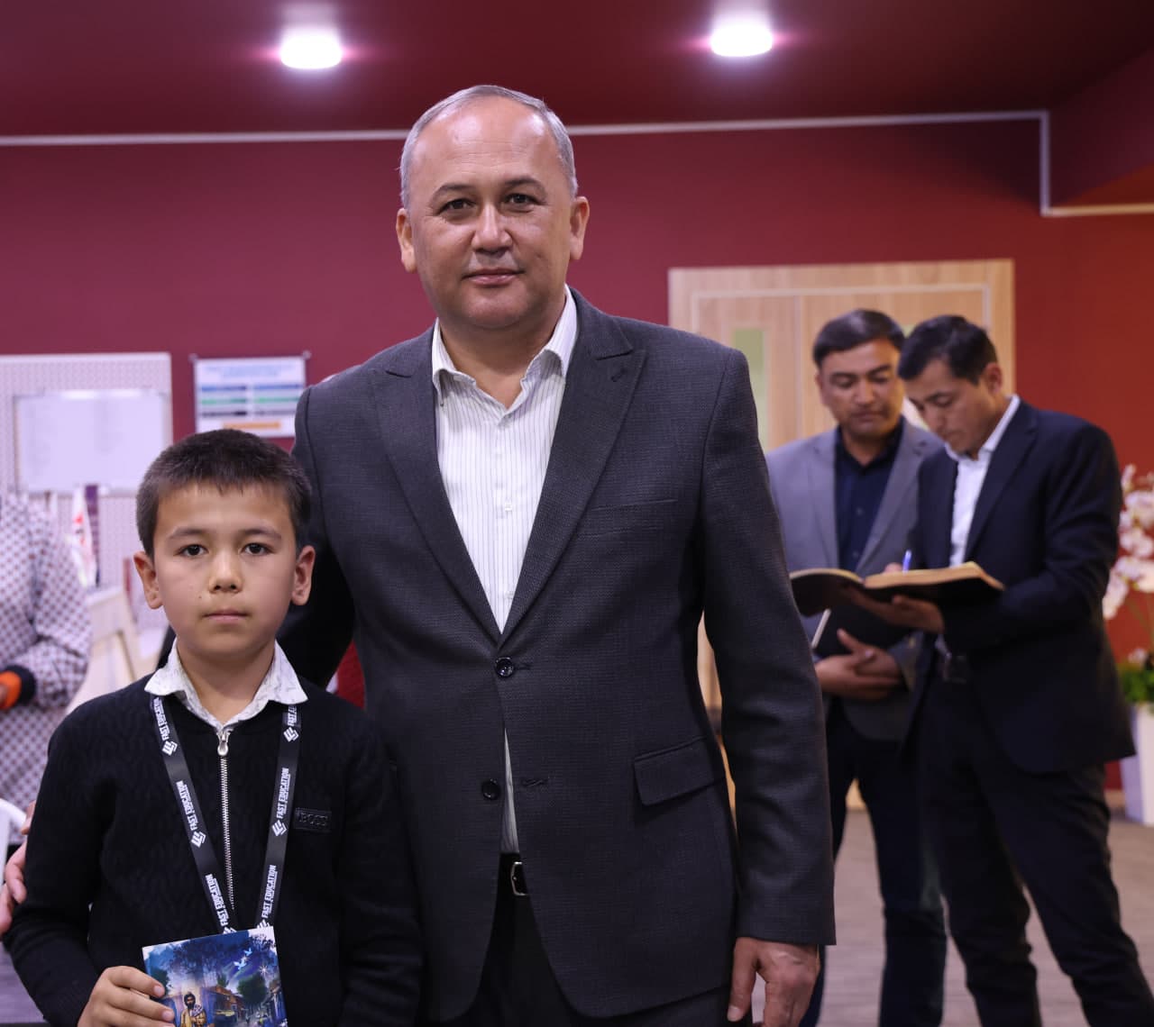 Rahbar va yoshlar uchrashuvi o'tkazildi